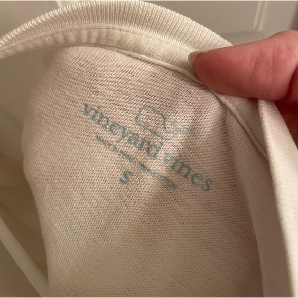 S Vineyard Vines Whale T-Shirt - Picture 3 of 3